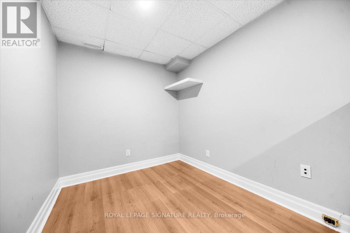 51 Blyth Street, Richmond Hill, Ontario  L4E 2W7 - Photo 12 - N12473205