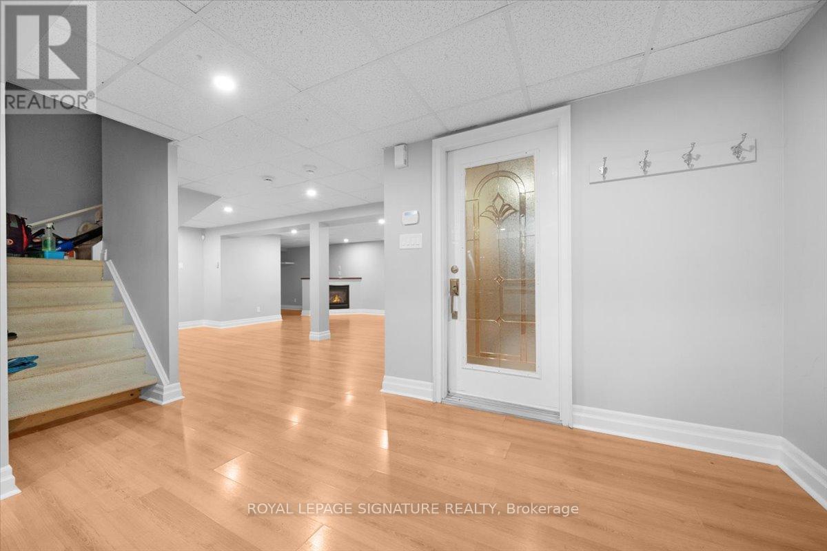 51 Blyth Street, Richmond Hill, Ontario  L4E 2W7 - Photo 8 - N12473205