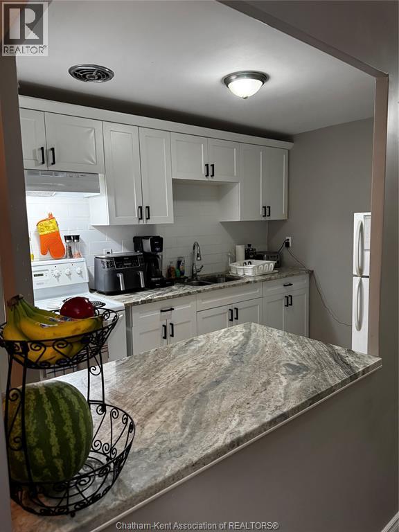 63 Baldoon Road Unit# 206, Chatham, Ontario  N7L 1E2 - Photo 3 - 25026501