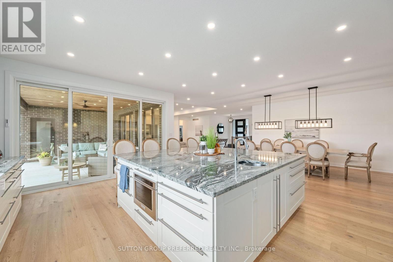 121 Lewis Drive, Middlesex Centre, Ontario  N0L 1A0 - Photo 12 - X12473238
