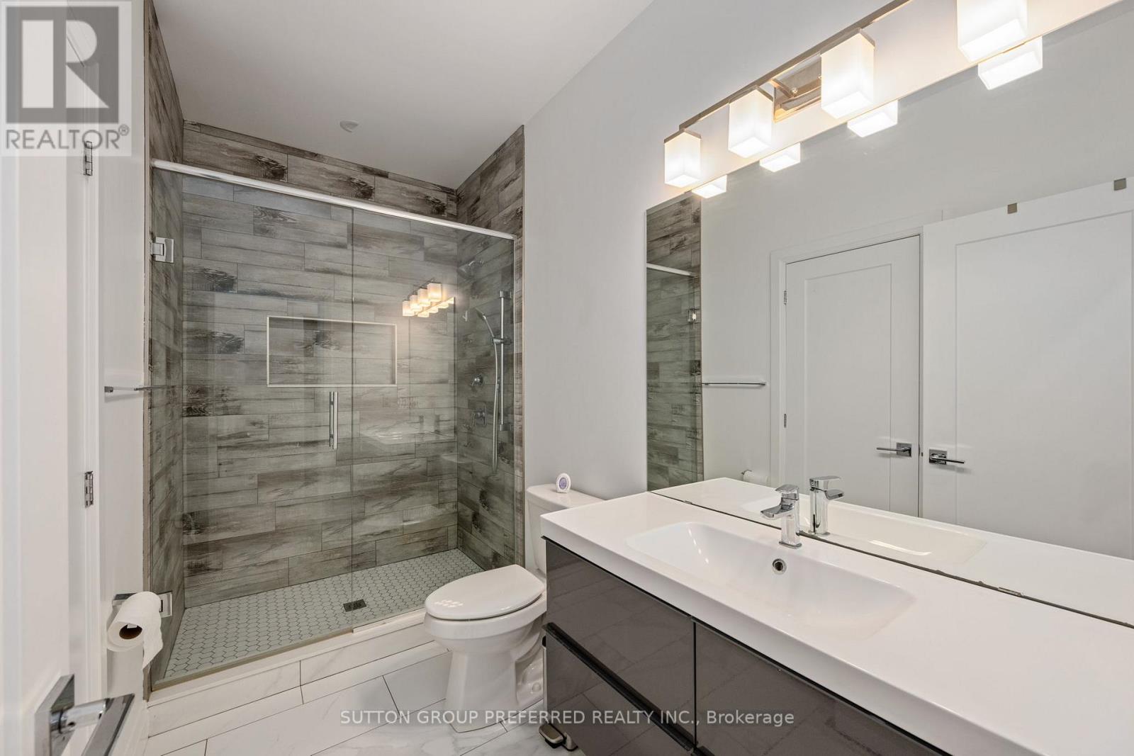 121 Lewis Drive, Middlesex Centre, Ontario  N0L 1A0 - Photo 21 - X12473238