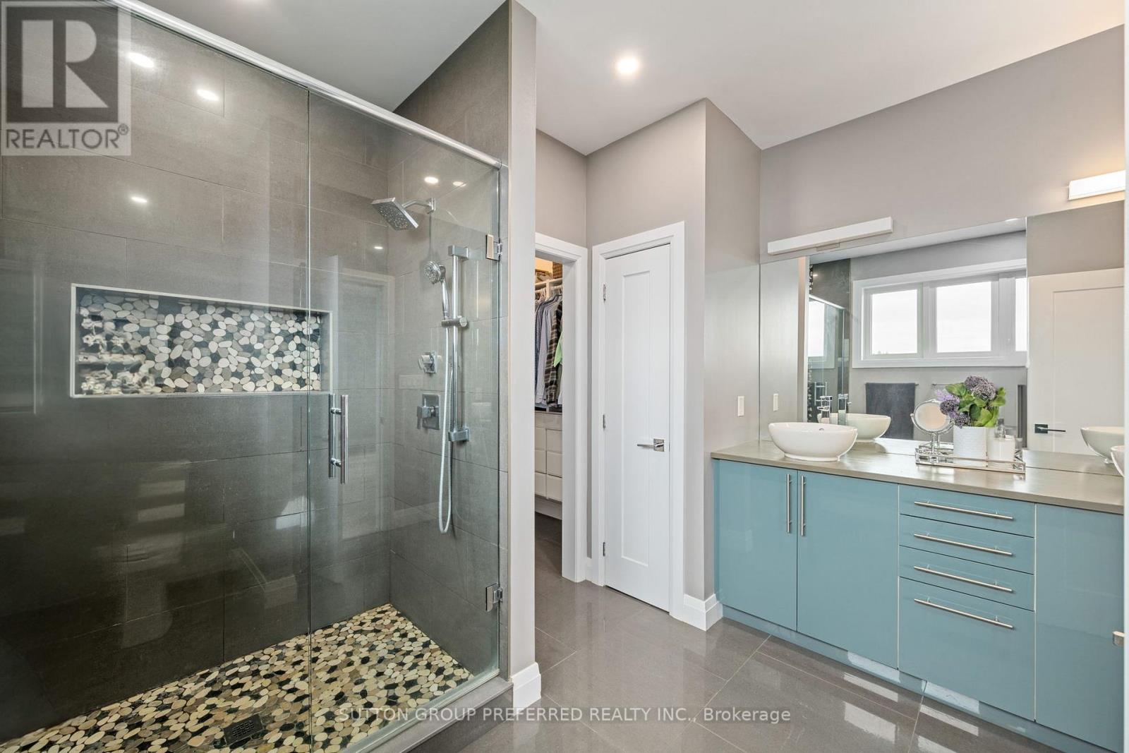 121 Lewis Drive, Middlesex Centre, Ontario  N0L 1A0 - Photo 28 - X12473238