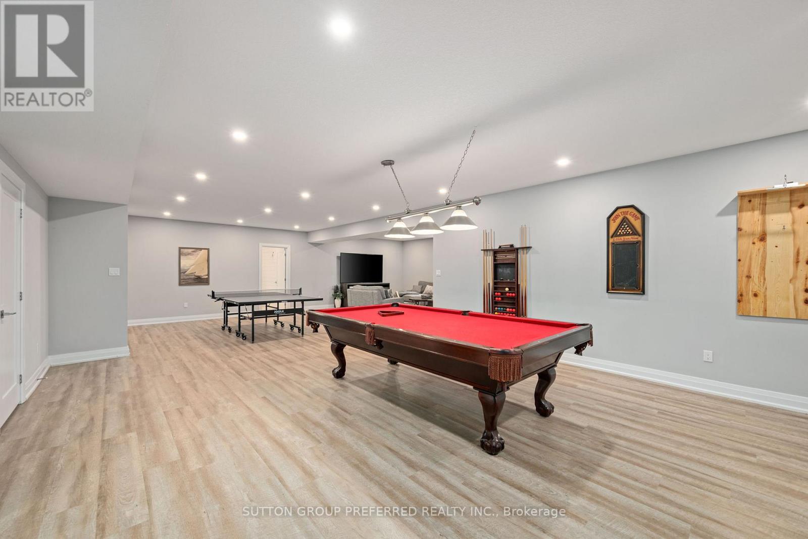 121 Lewis Drive, Middlesex Centre, Ontario  N0L 1A0 - Photo 33 - X12473238