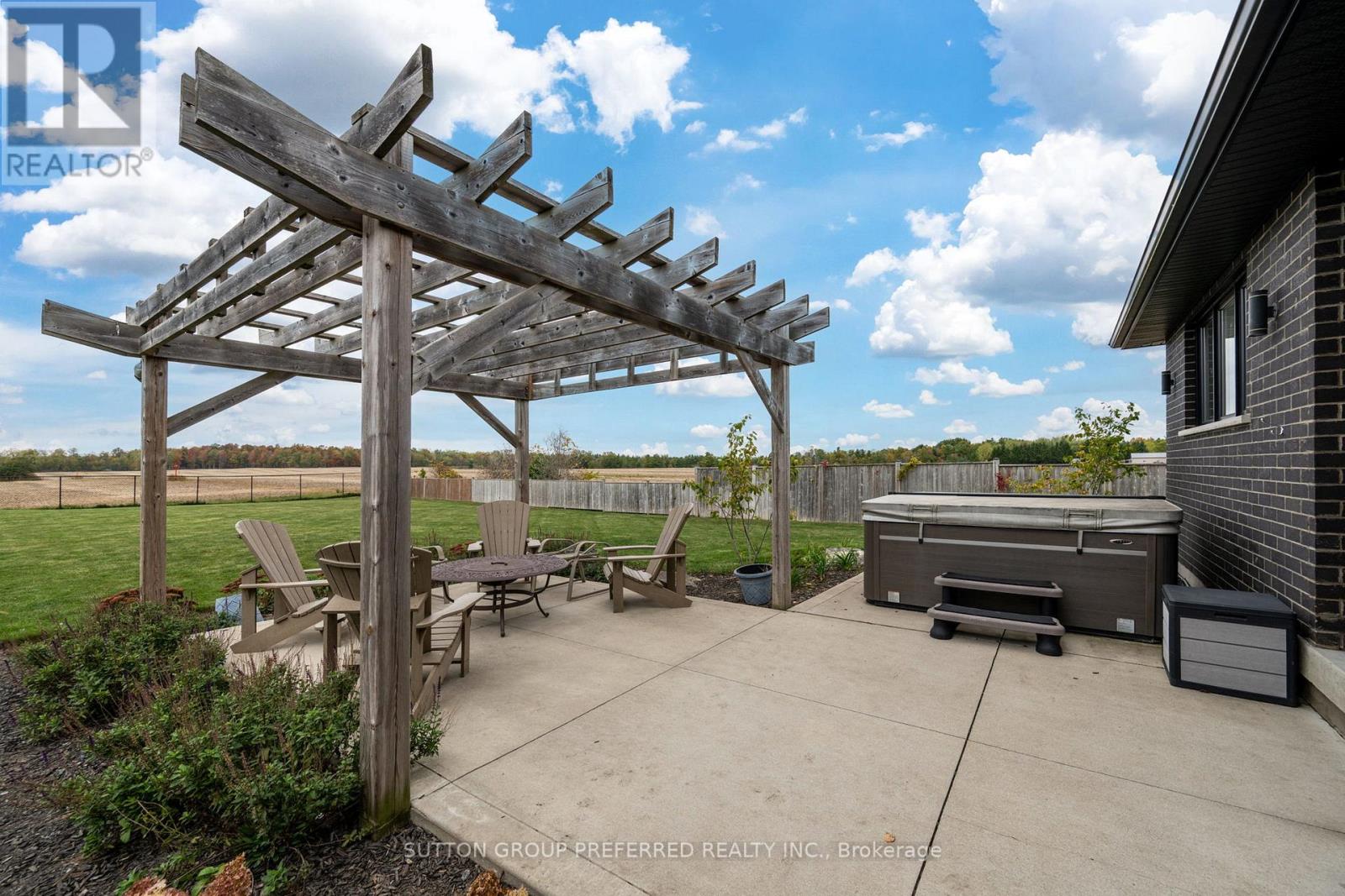 121 Lewis Drive, Middlesex Centre, Ontario  N0L 1A0 - Photo 41 - X12473238