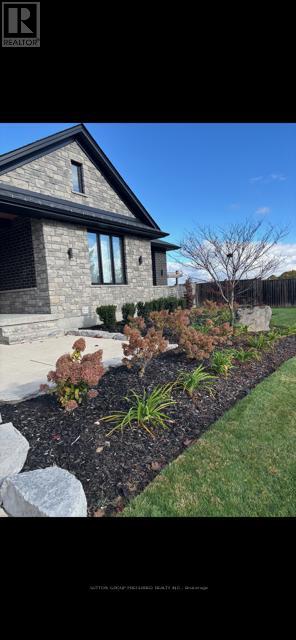121 Lewis Drive, Middlesex Centre, Ontario  N0L 1A0 - Photo 49 - X12473238
