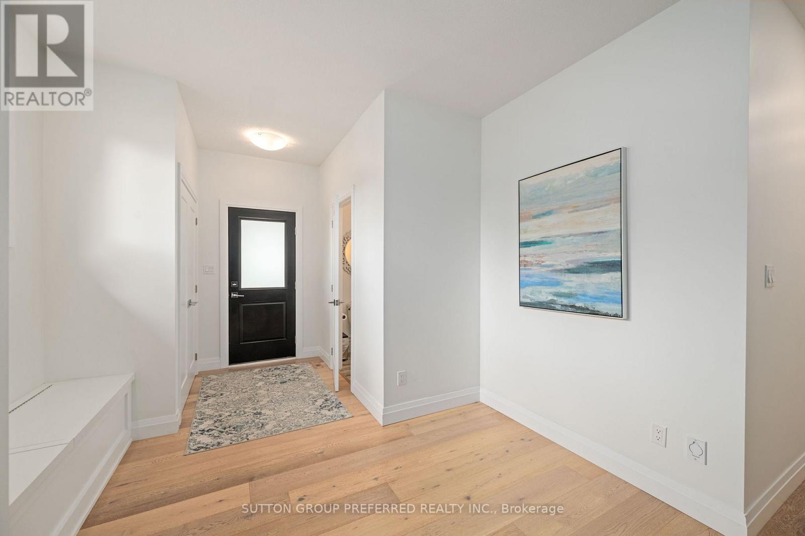 121 Lewis Drive, Middlesex Centre, Ontario  N0L 1A0 - Photo 5 - X12473238