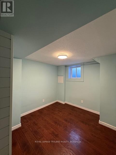 11 - 51 Summit Avenue, London North, Ontario  N6H 2G5 - Photo 28 - X12473260