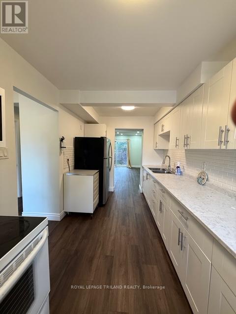 11 - 51 Summit Avenue, London North, Ontario  N6H 2G5 - Photo 7 - X12473260