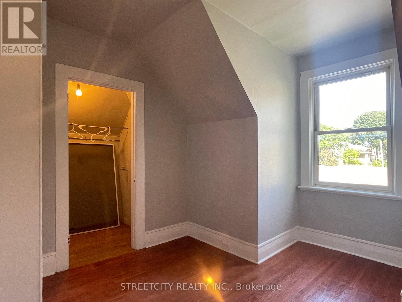 360 Princess Avenue, London East, Ontario  N6B 2A8 - Photo 33 - X12473322