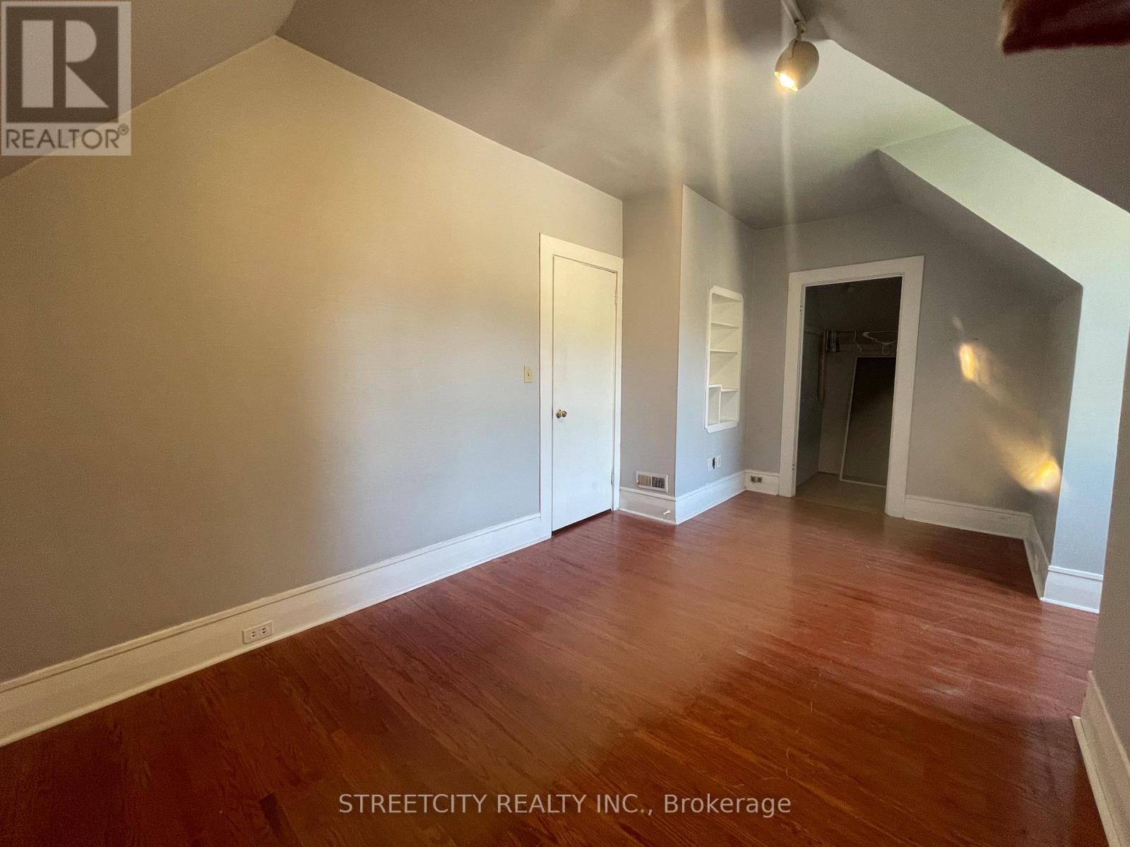 360 Princess Avenue, London East, Ontario  N6B 2A8 - Photo 35 - X12473322