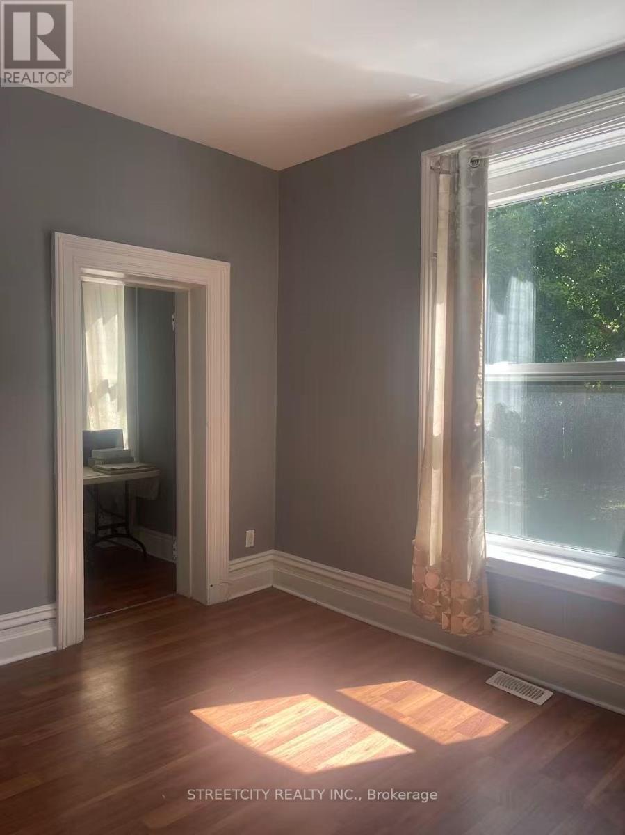 360 Princess Avenue, London East, Ontario  N6B 2A8 - Photo 50 - X12473322