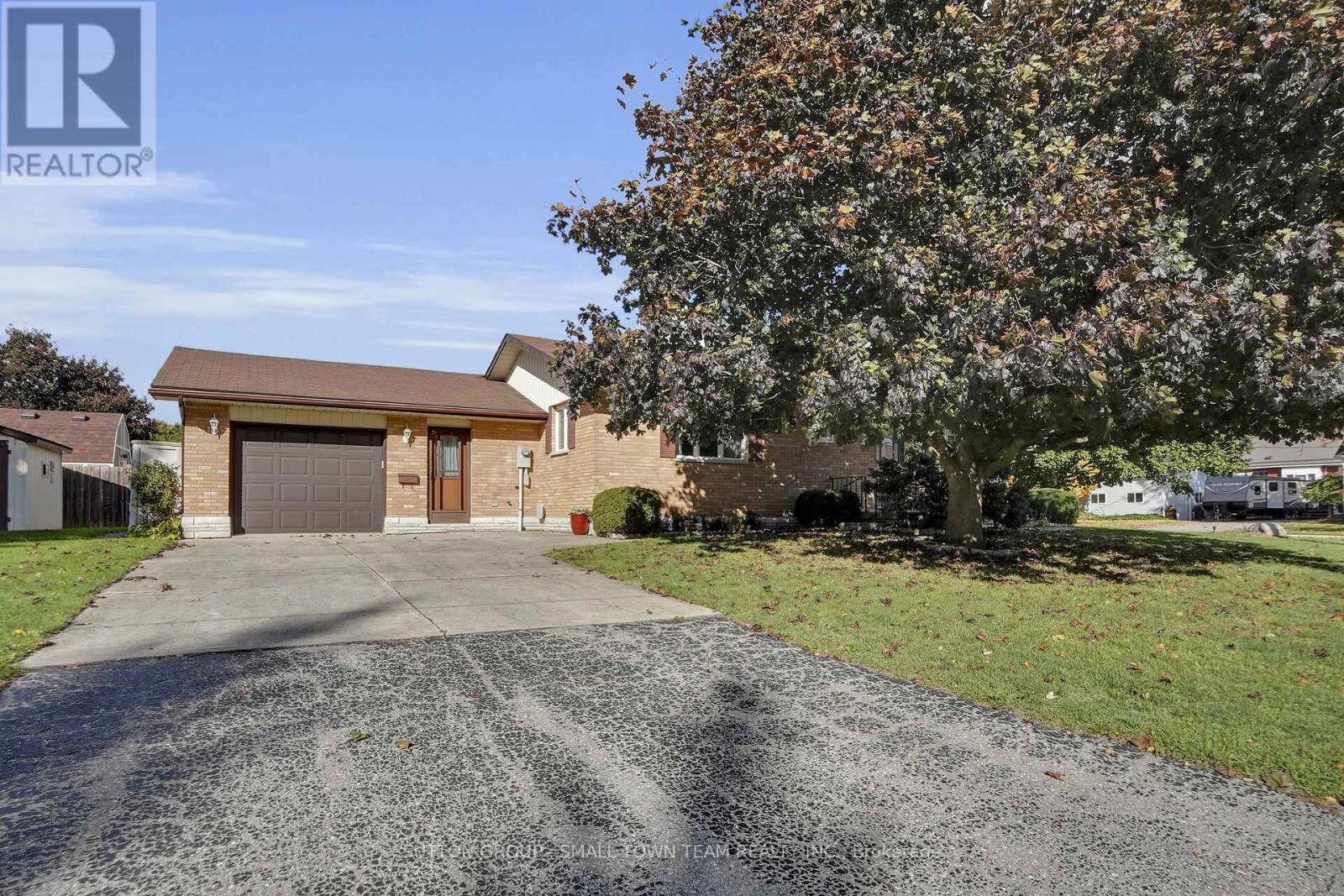 110 JOHN STREET W, South Huron, Ontario