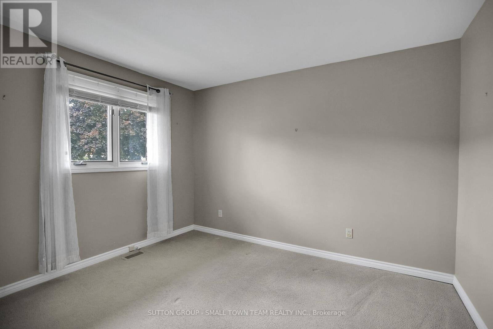 110 John Street W, South Huron, Ontario  N0M 1S2 - Photo 19 - X12473364