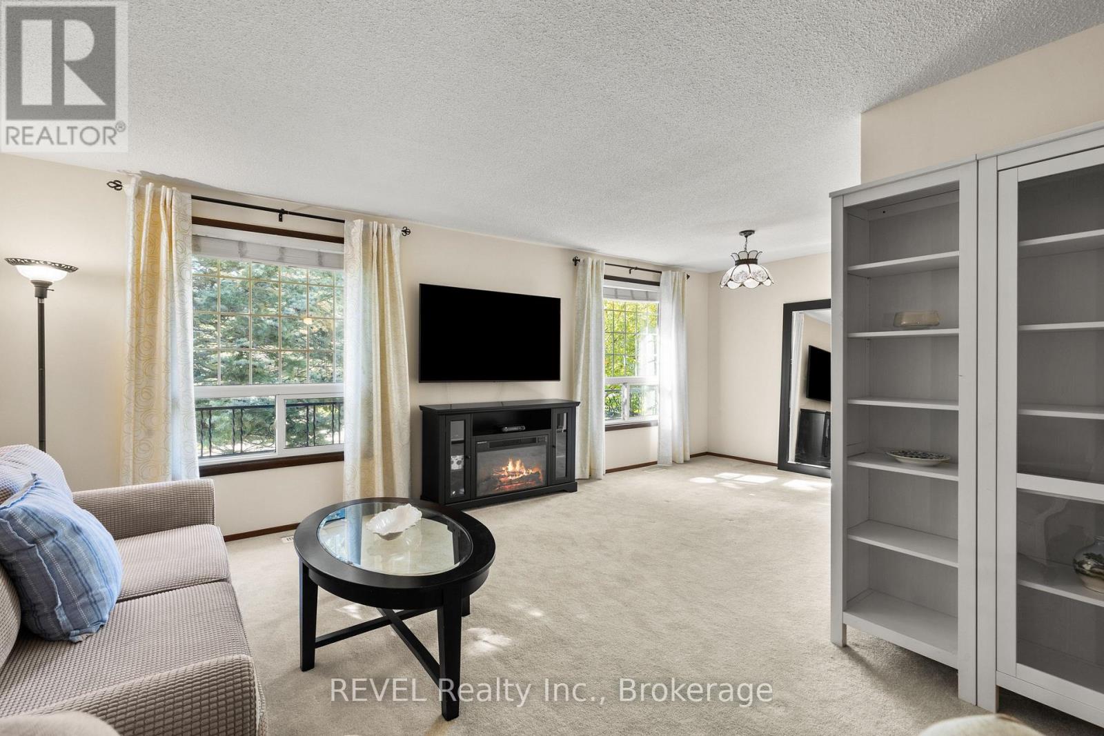6 Lakebreeze Crescent, St. Catharines, Ontario  L2M 7C4 - Photo 7 - X12473267