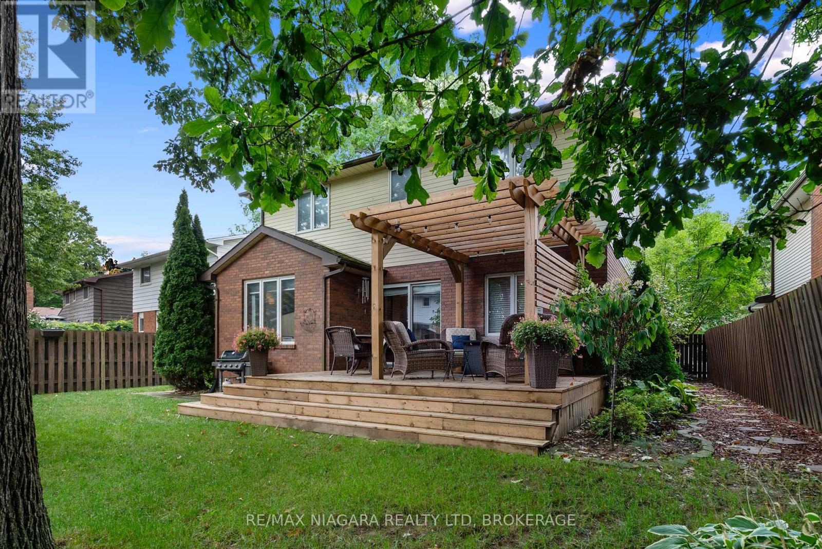 7297 Green Boughs Road, Niagara Falls, Ontario  L2J 3Y8 - Photo 5 - X12473332