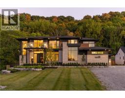 2005 YORK Road 106 - Queenston