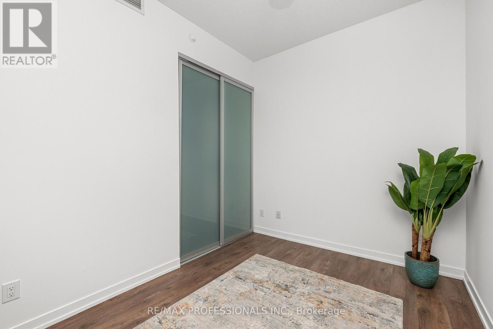 206 - 88 Park Lawn Road, Toronto, Ontario  M8Y 0B5 - Photo 20 - W12473172