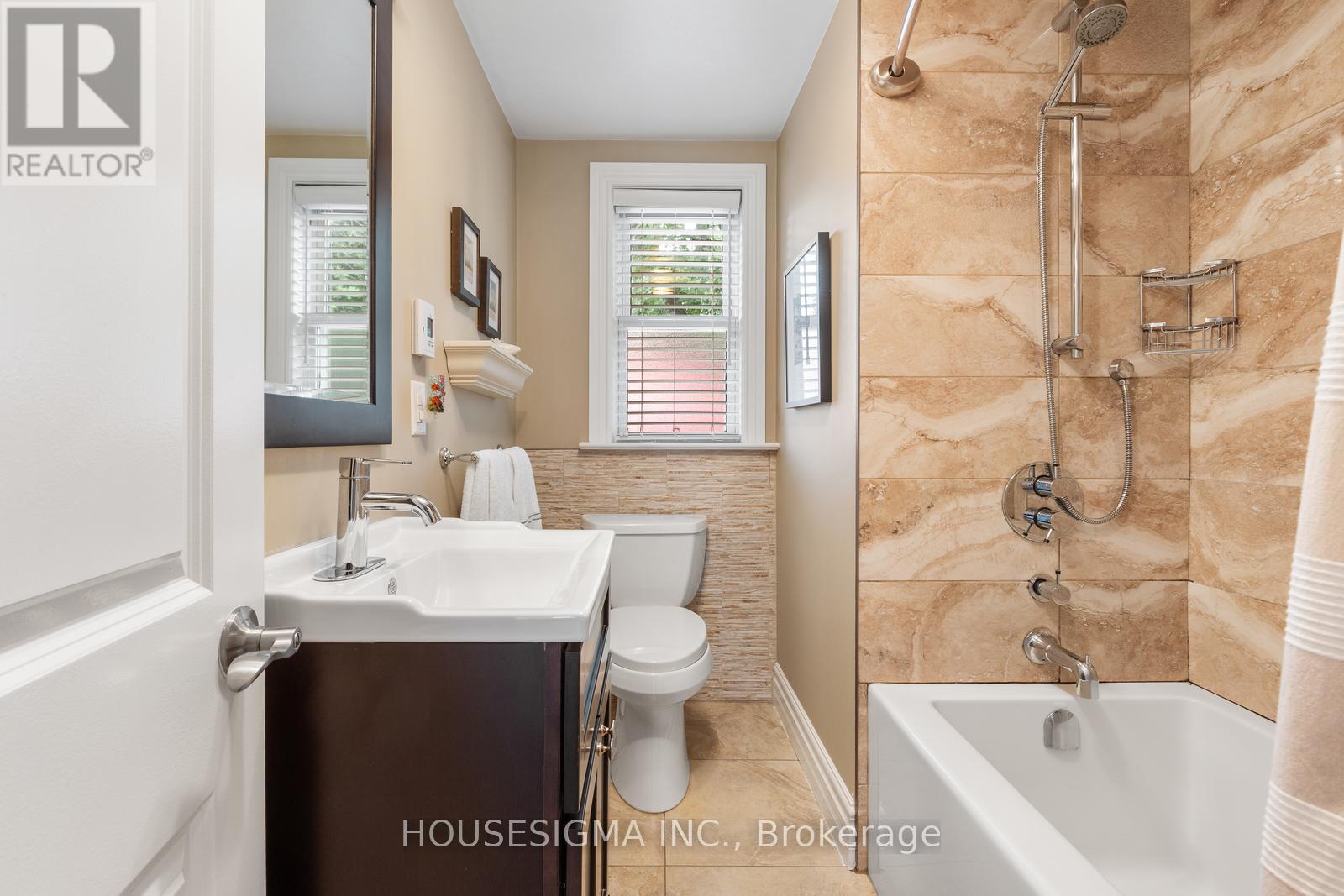 129 Edgecroft Road, Toronto, Ontario  M8Z 2C2 - Photo 14 - W12473181