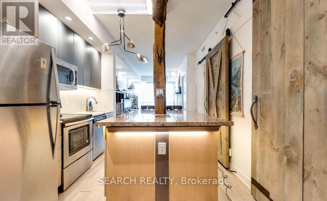 215 - 5240 Dundas Street, Burlington, Ontario  L7L 0J6 - Photo 3 - W12473183