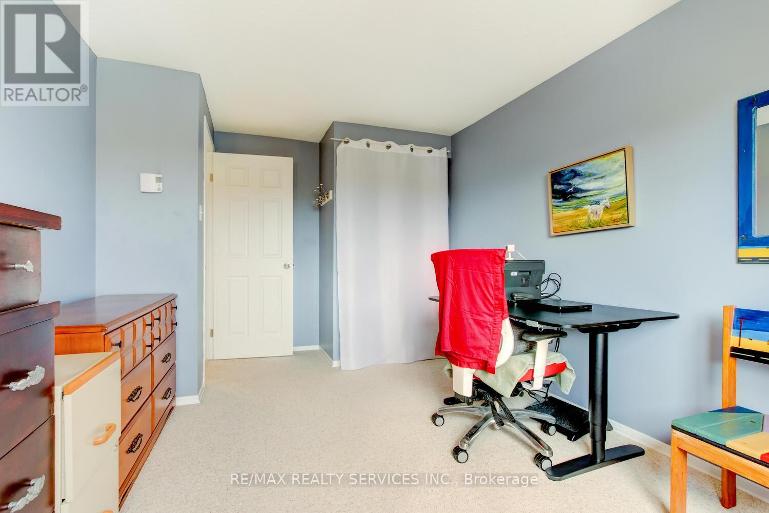 7 Hamlet Court, Brampton, Ontario  L6S 1X5 - Photo 25 - W12473186