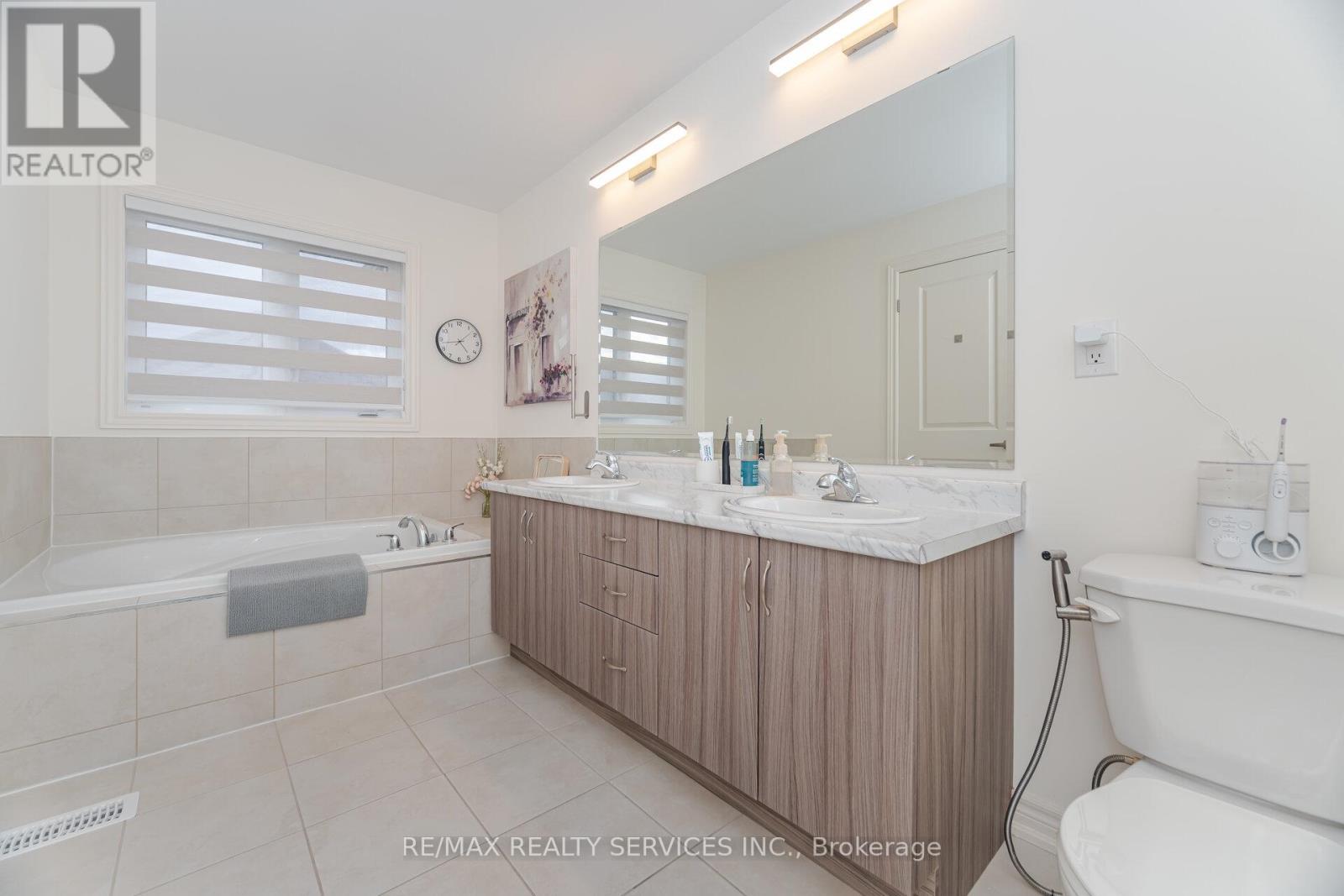 29 Benhurst Crescent, Brampton, Ontario  L7A 5A2 - Photo 27 - W12473215