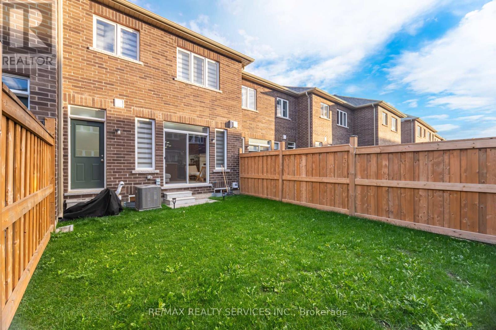 29 Benhurst Crescent, Brampton, Ontario  L7A 5A2 - Photo 38 - W12473215