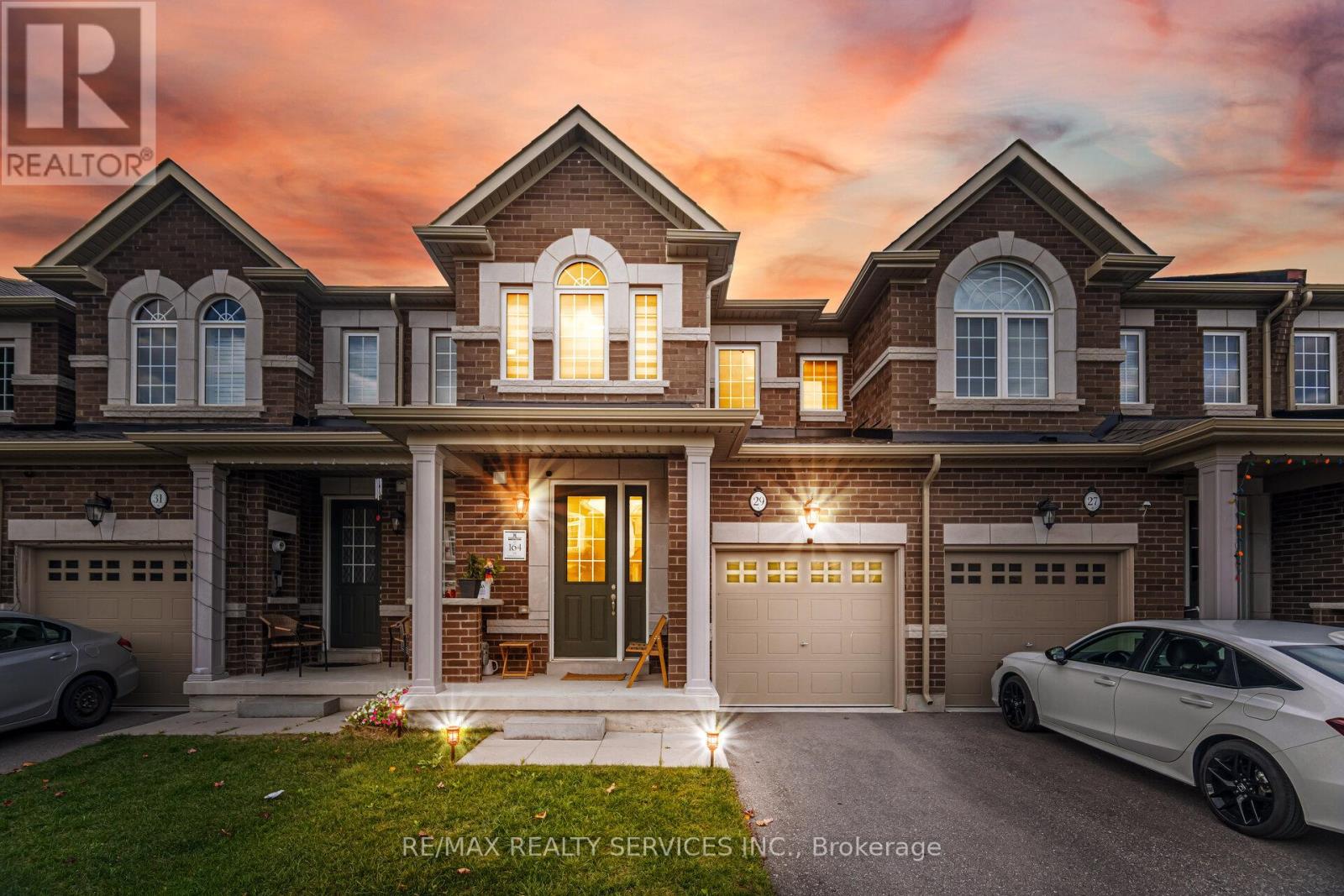 29 Benhurst Crescent, Brampton, Ontario  L7A 5A2 - Photo 6 - W12473215
