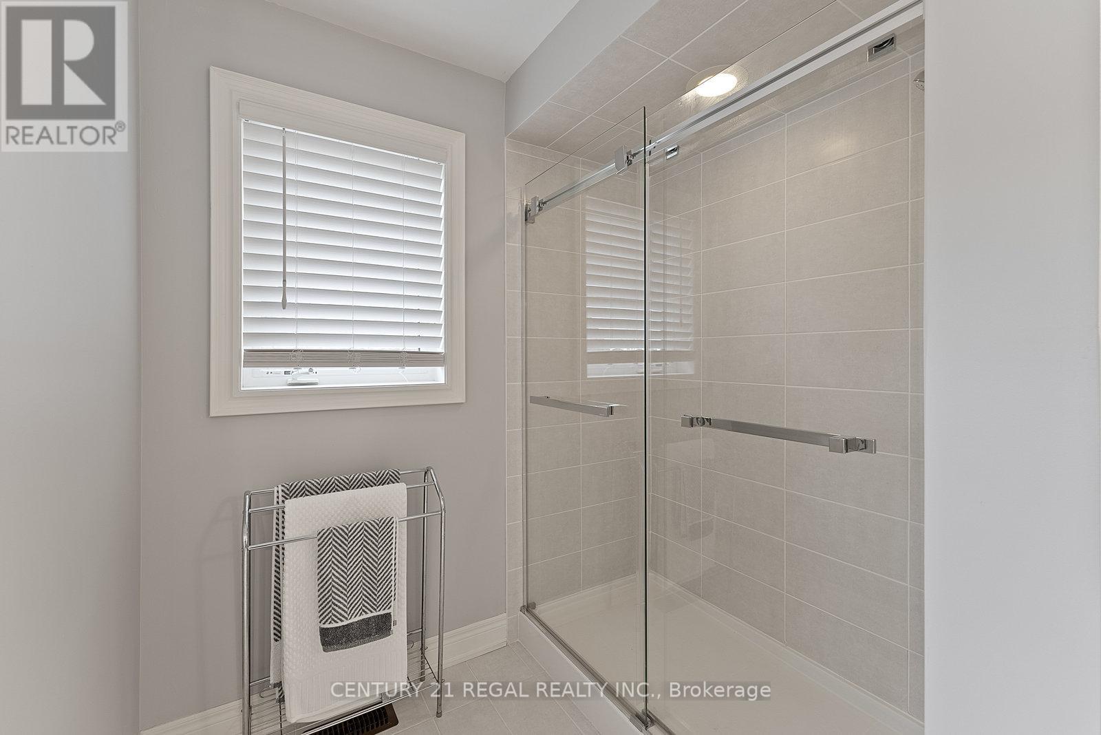 43 Valleyscape Trail, Caledon, Ontario  L7C 3Z2 - Photo 27 - W12473219