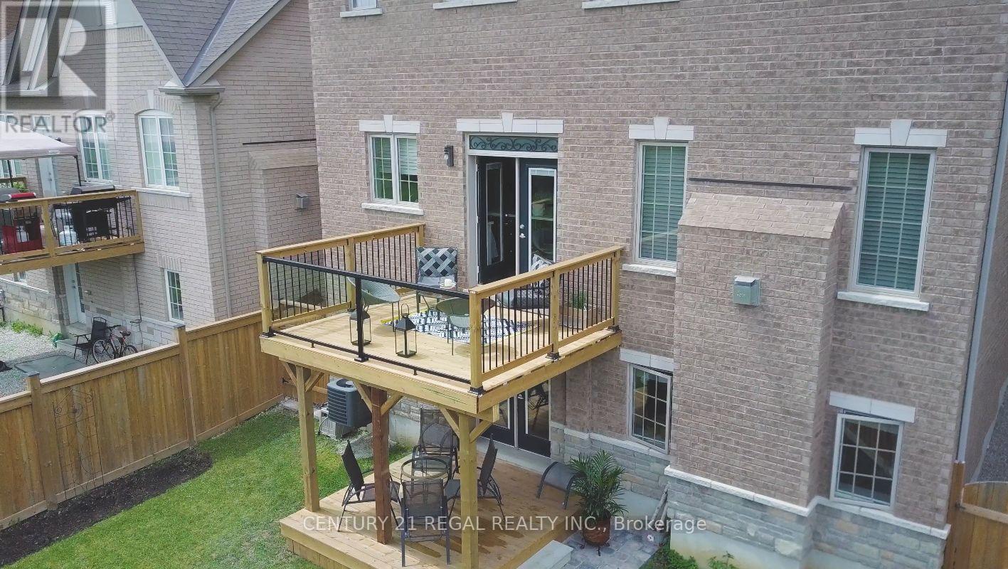 43 Valleyscape Trail, Caledon, Ontario  L7C 3Z2 - Photo 47 - W12473219