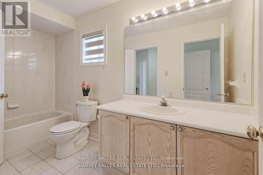 5108 Heatherleigh Avenue, Mississauga, Ontario  L5V 1M7 - Photo 29 - W12473221