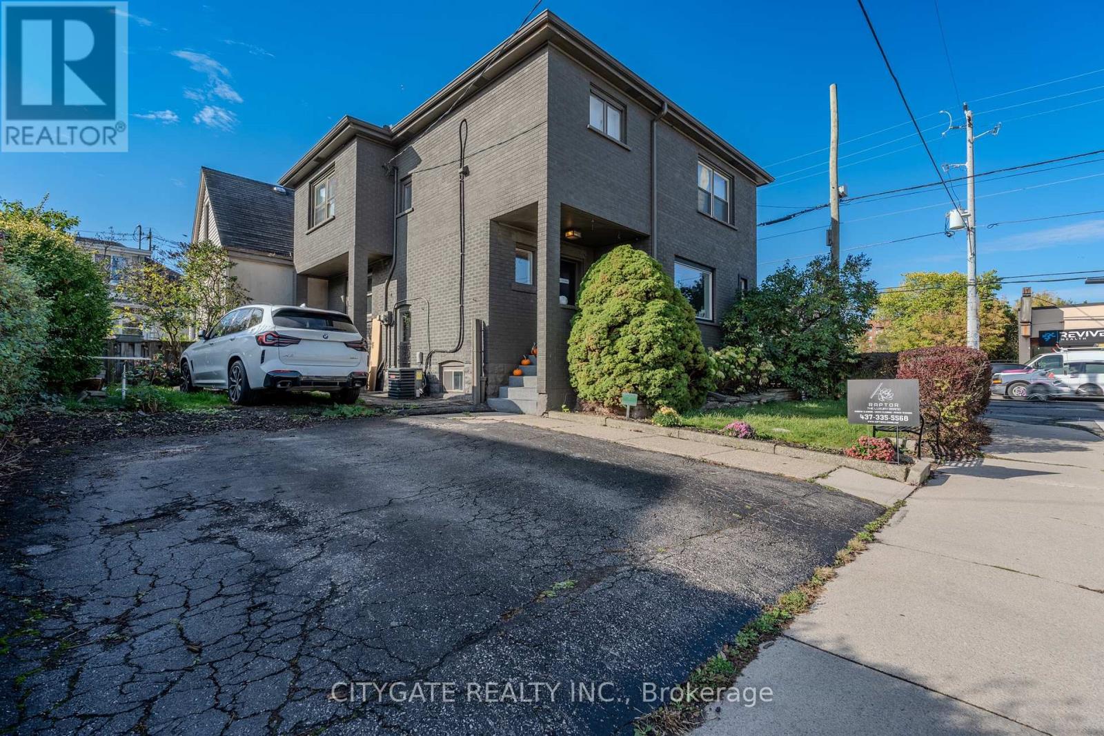 2 - 209 HOMEWOOD AVENUE, Hamilton, Ontario