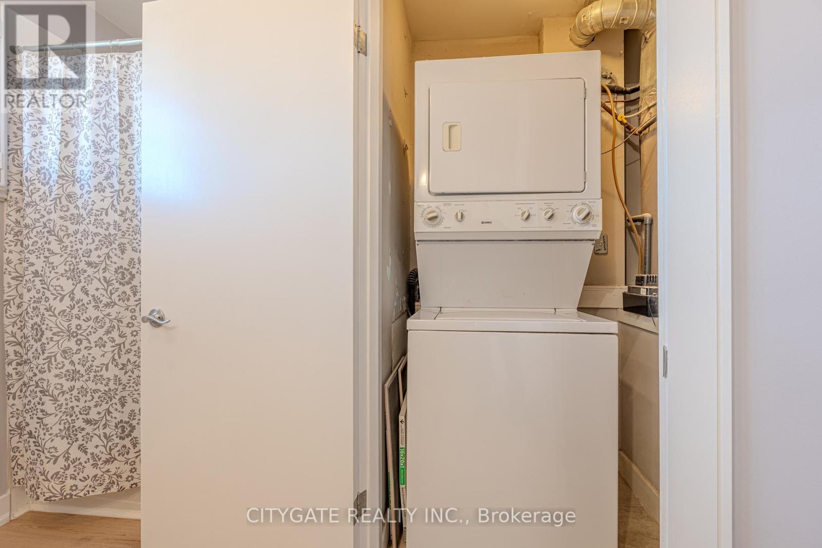 2 - 209 Homewood Avenue, Hamilton, Ontario  L8P 2M6 - Photo 19 - X12473165