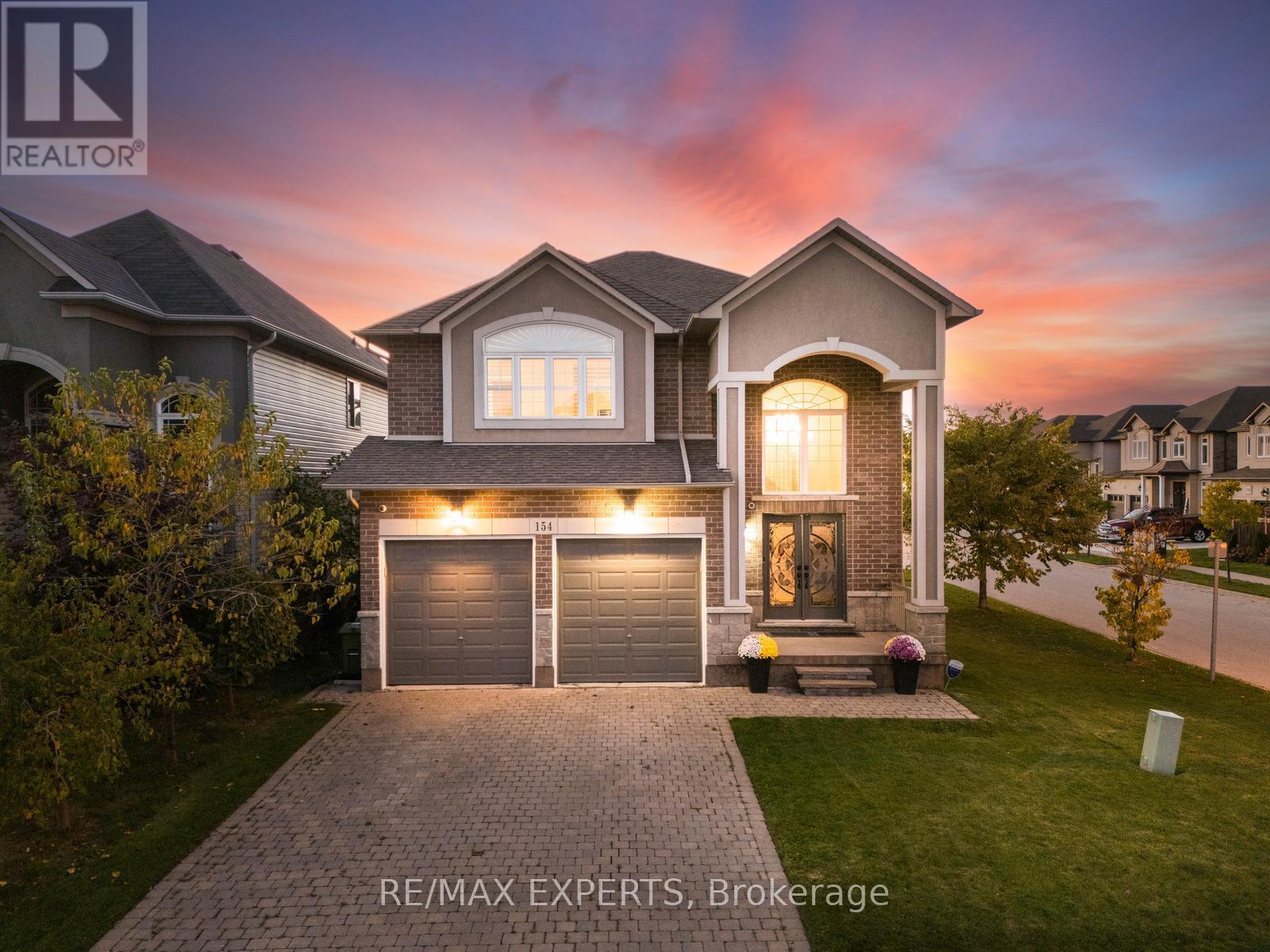 154 DAVINCI BOULEVARD, Hamilton, Ontario