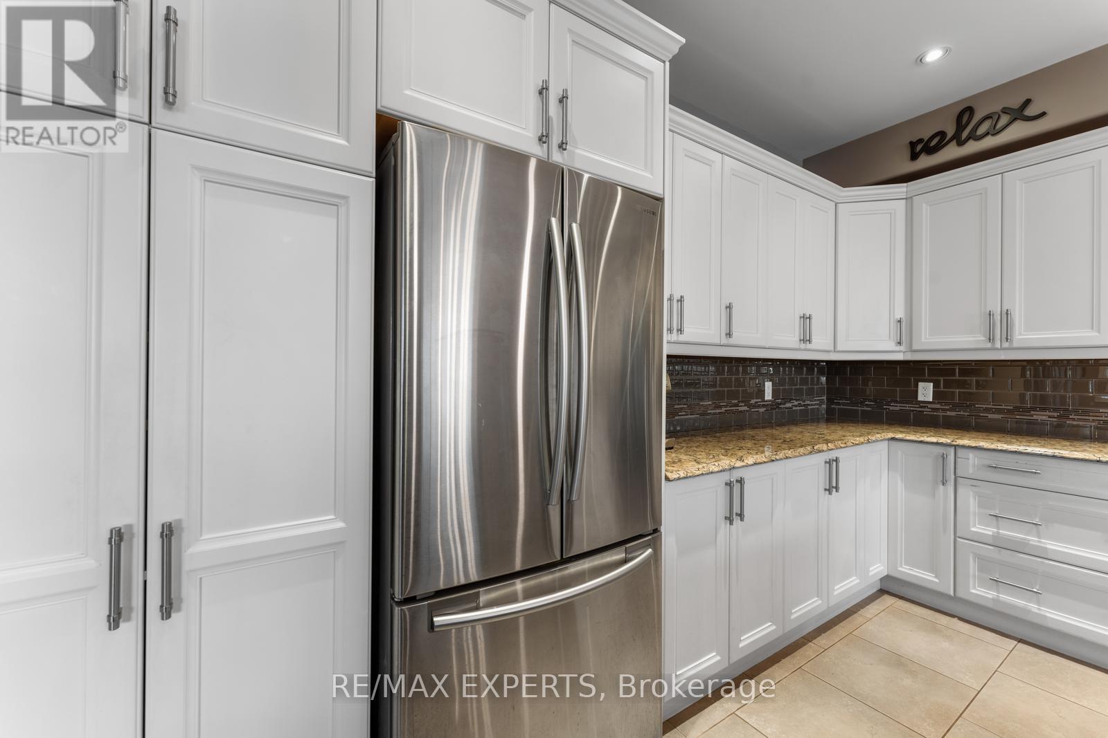 154 Davinci Boulevard, Hamilton, Ontario  L9B 0G6 - Photo 23 - X12473197