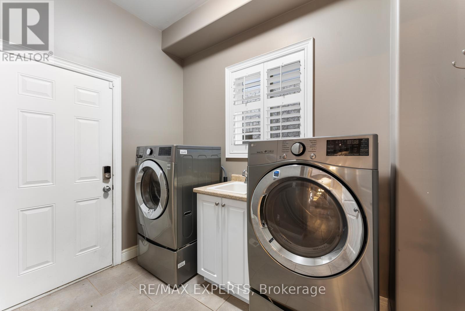 154 Davinci Boulevard, Hamilton, Ontario  L9B 0G6 - Photo 29 - X12473197
