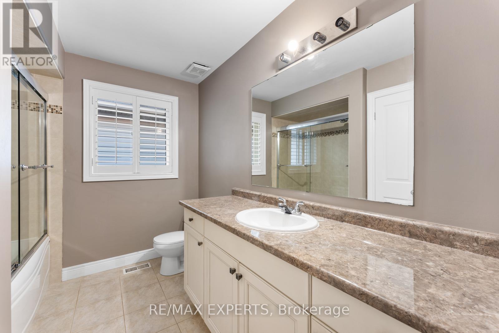 154 Davinci Boulevard, Hamilton, Ontario  L9B 0G6 - Photo 39 - X12473197