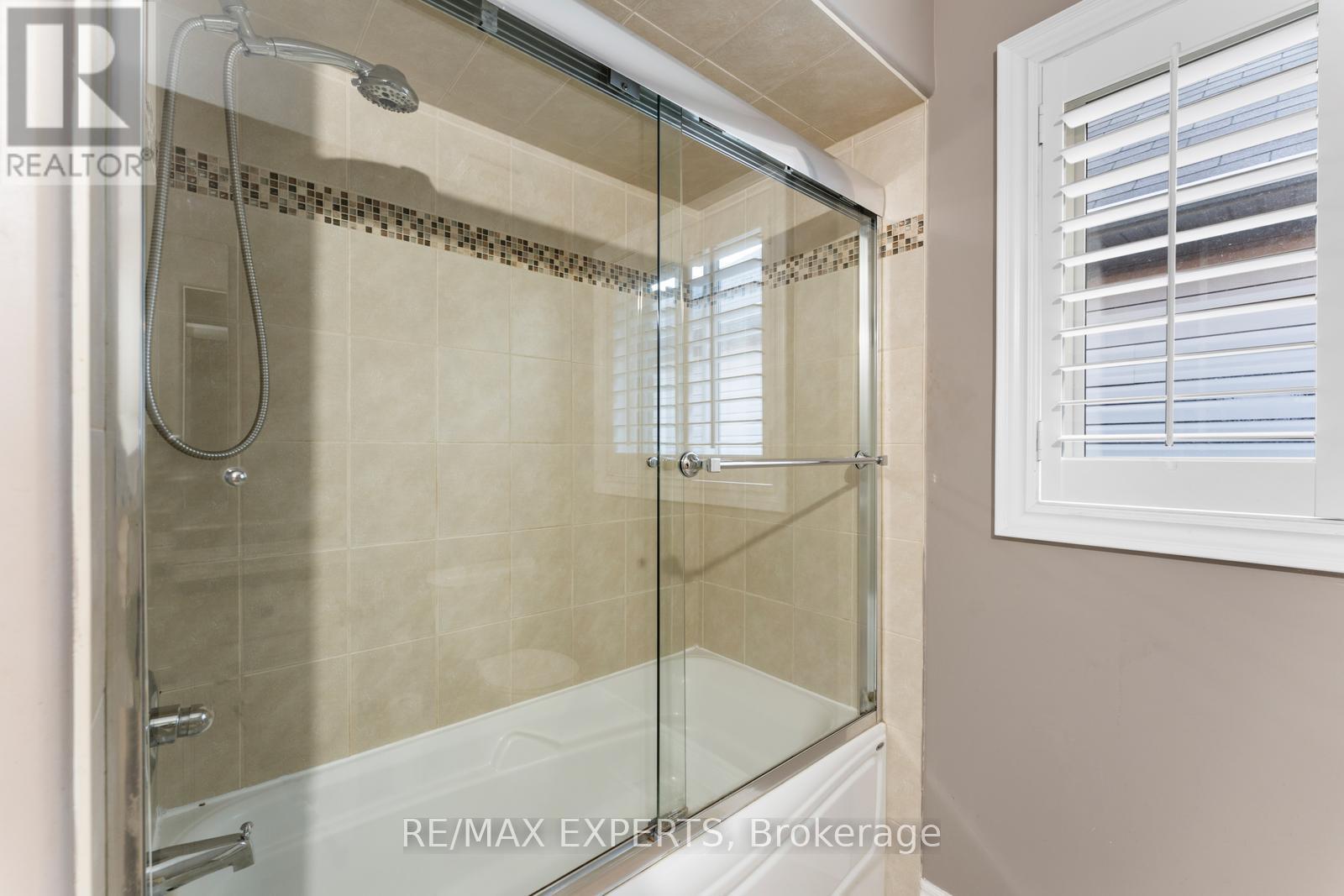 154 Davinci Boulevard, Hamilton, Ontario  L9B 0G6 - Photo 40 - X12473197