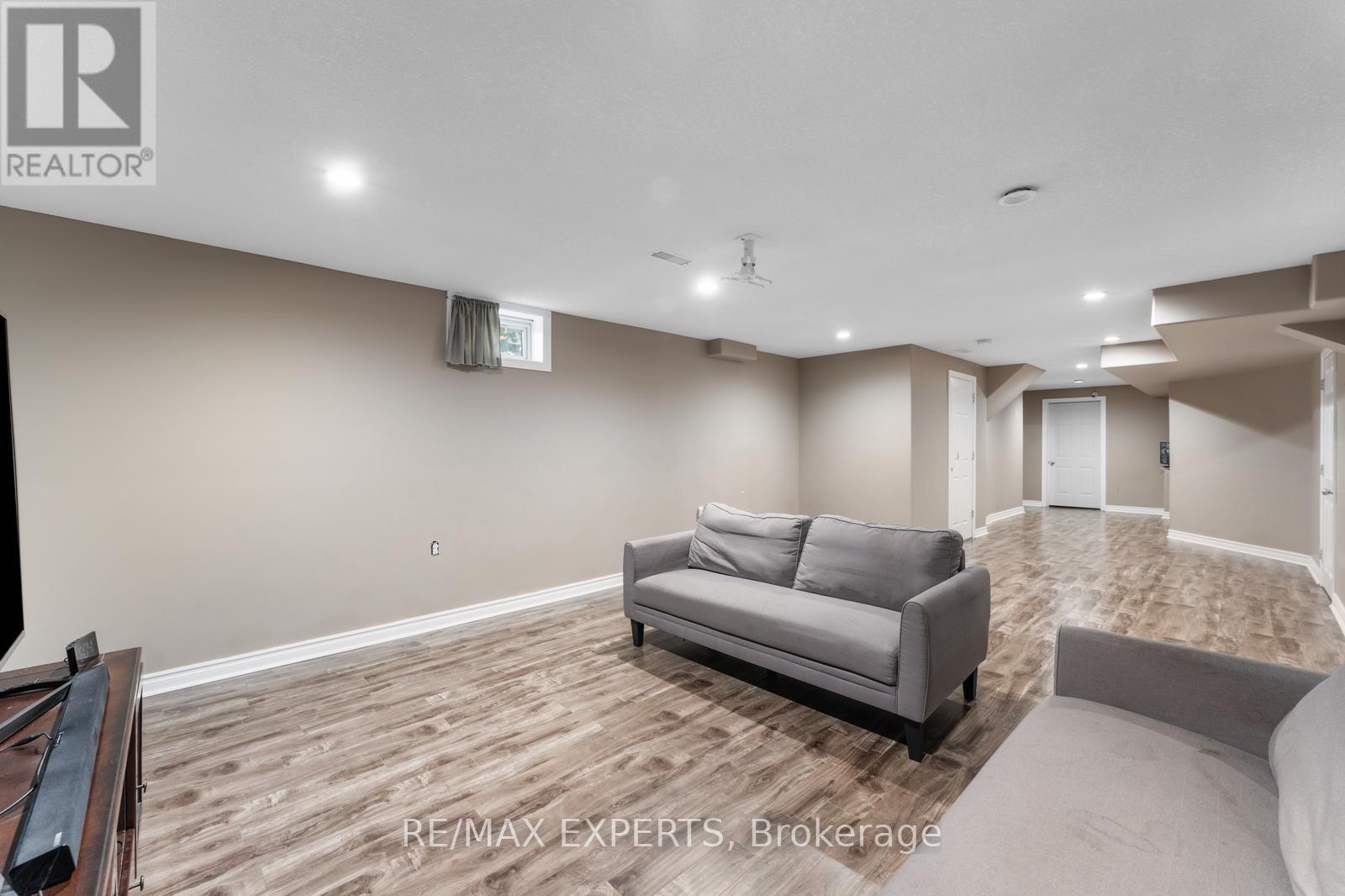 154 Davinci Boulevard, Hamilton, Ontario  L9B 0G6 - Photo 44 - X12473197
