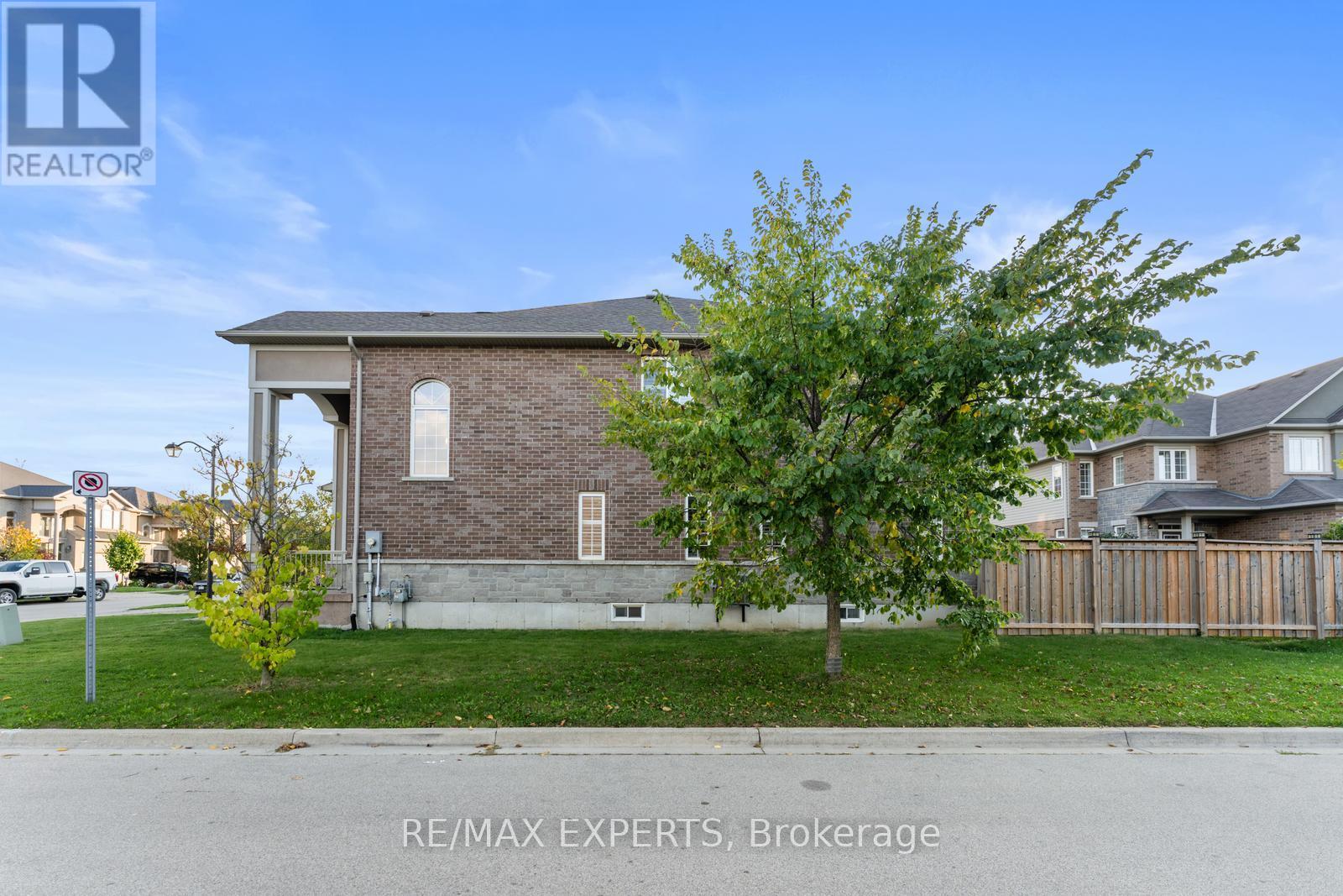 154 Davinci Boulevard, Hamilton, Ontario  L9B 0G6 - Photo 47 - X12473197