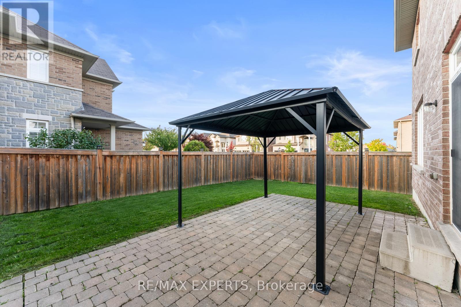 154 Davinci Boulevard, Hamilton, Ontario  L9B 0G6 - Photo 49 - X12473197