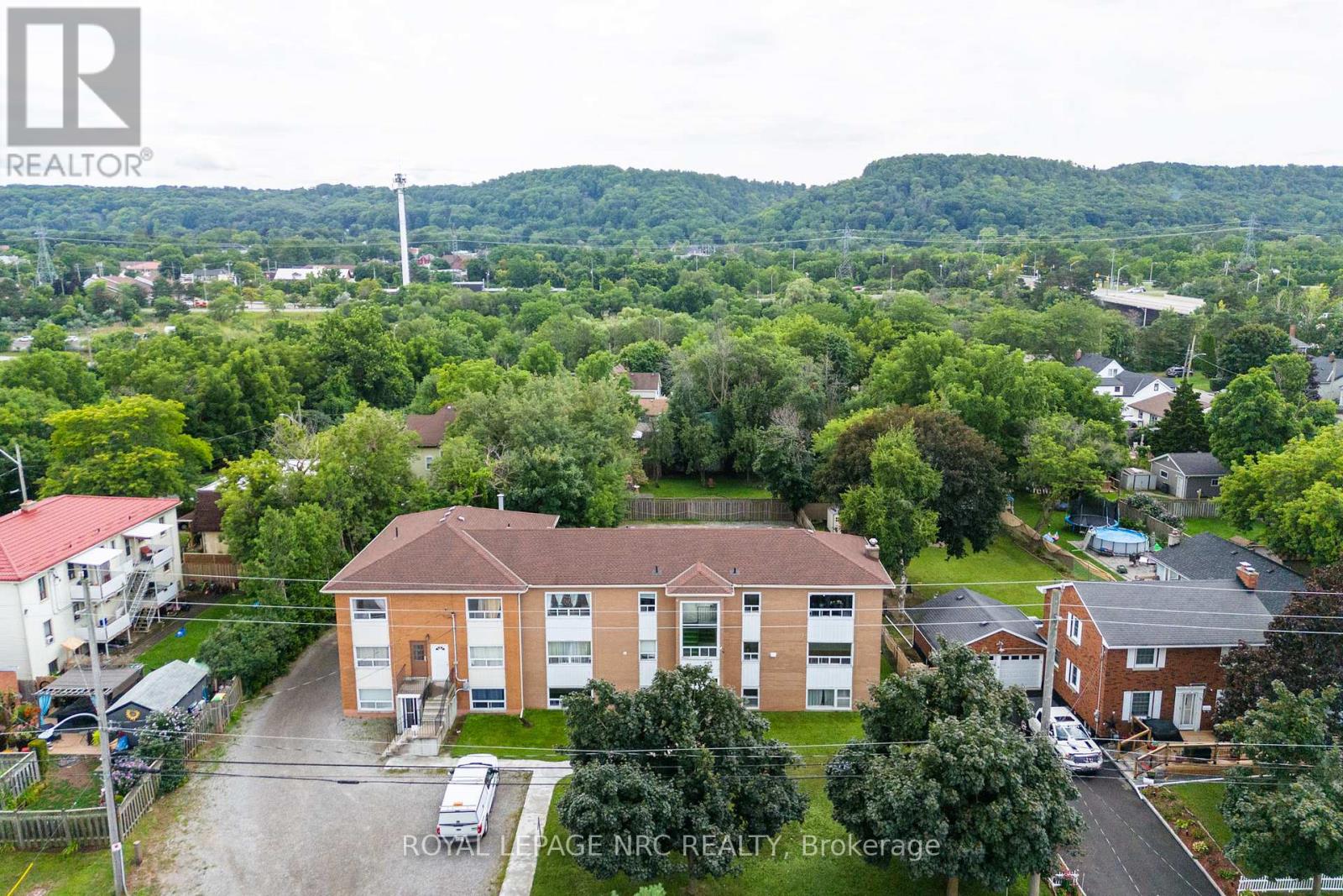 UNIT 1 - 3-5 OLIVE STREET, Grimsby, Ontario