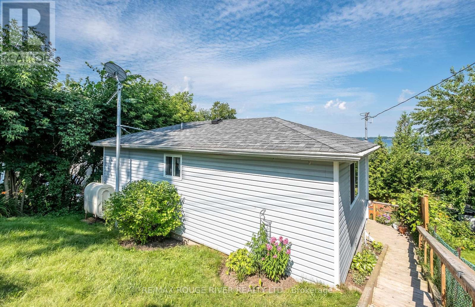5454 Lakeshore Drive, Hamilton Township, Ontario  K0K 2H0 - Photo 4 - X12141115
