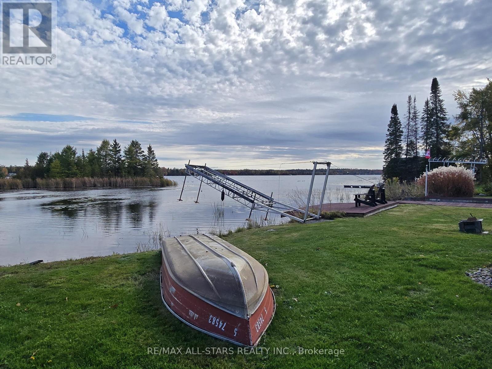 321 Rabys Shore Drive, Kawartha Lakes, Ontario  K0M 1N0 - Photo 2 - X12332446