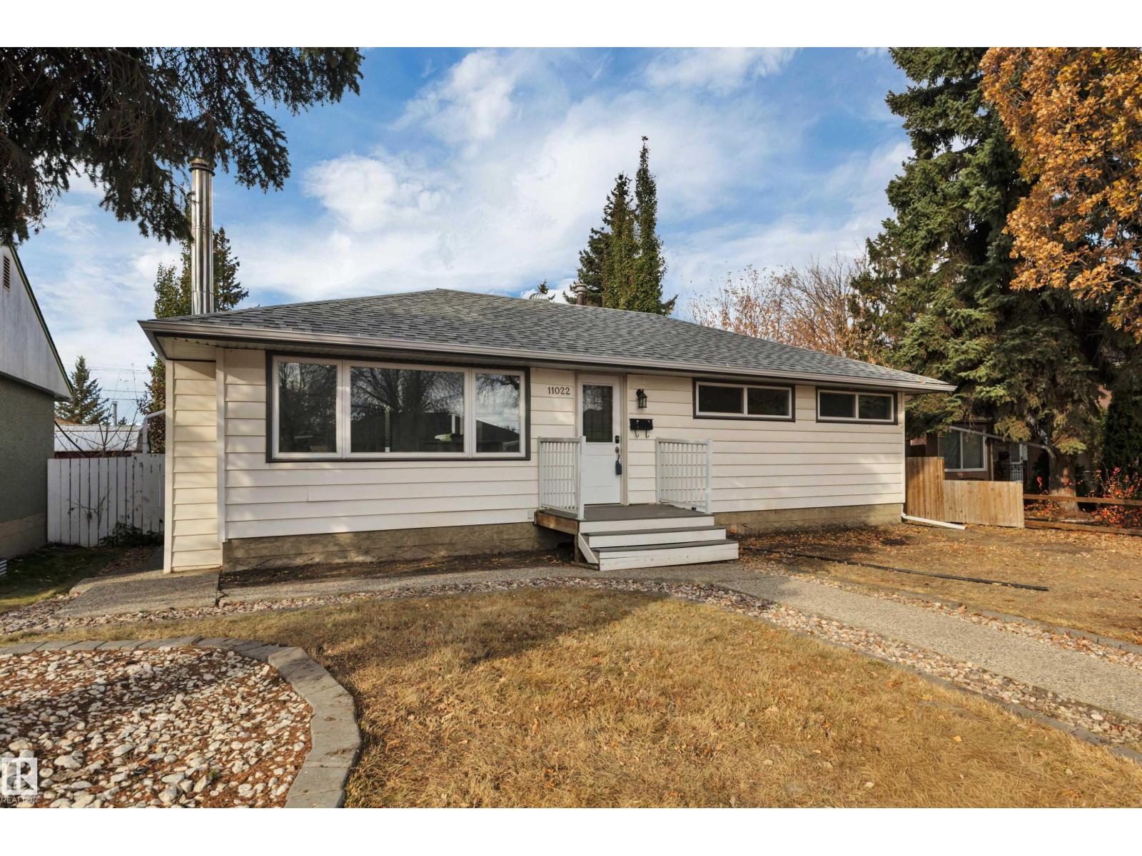 11022 160a St Nw, Edmonton, Alberta  T5P 3G7 - Photo 3 - E4460533
