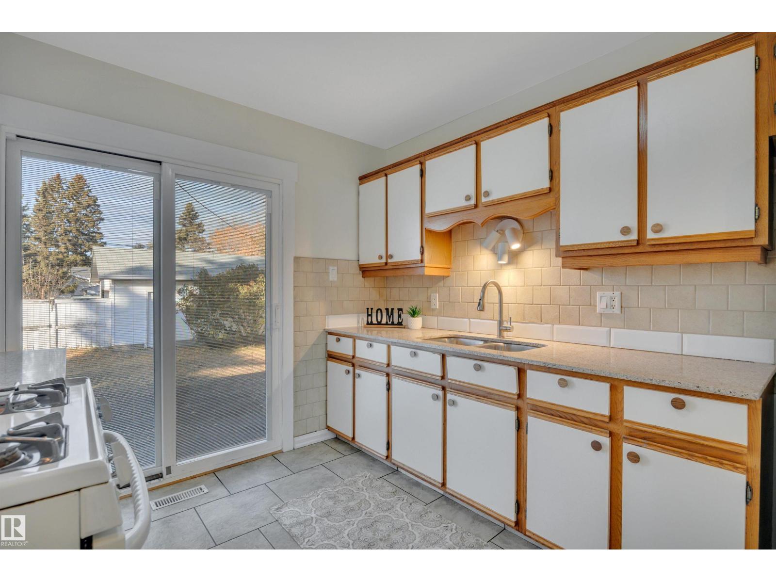 11022 160a St Nw, Edmonton, Alberta  T5P 3G7 - Photo 14 - E4460533