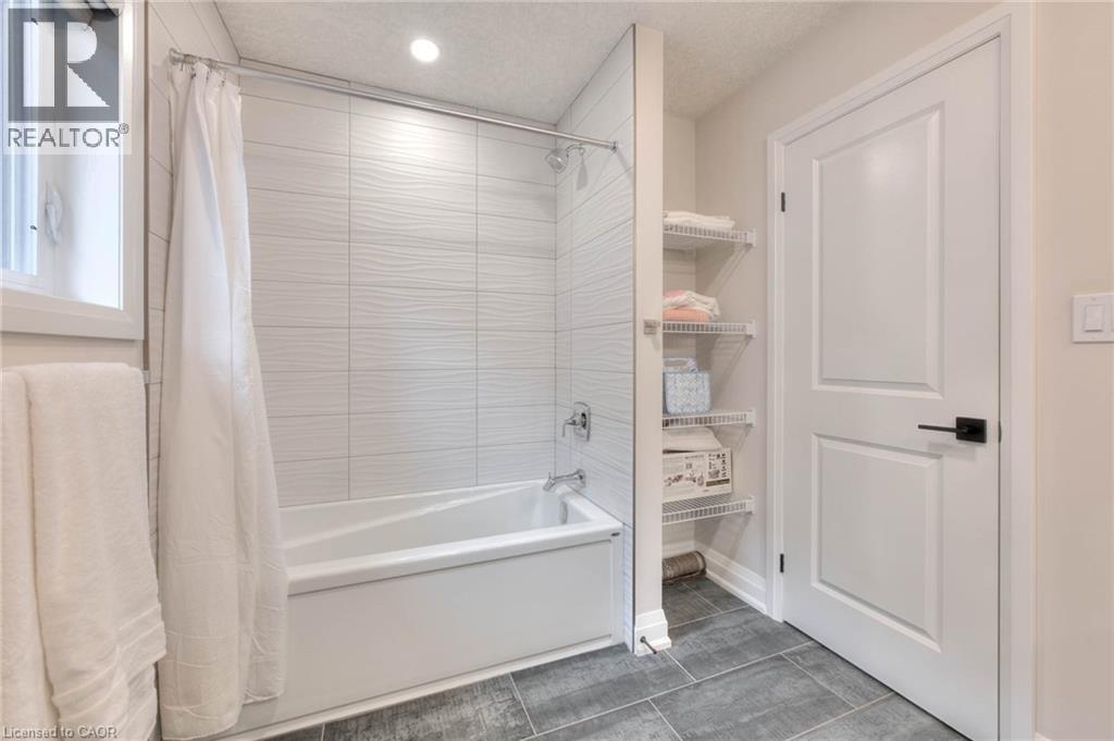 231 Forest Creek Drive, Kitchener, Ontario  N2R 0M2 - Photo 34 - 40780594