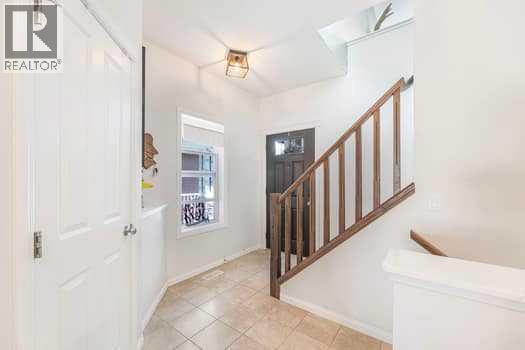 204 Paint Horse Drive, Cochrane, Alberta  T4C 0X1 - Photo 5 - A2261599