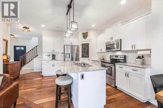 204 Paint Horse Drive, Cochrane, Alberta  T4C 0X1 - Photo 14 - A2261599