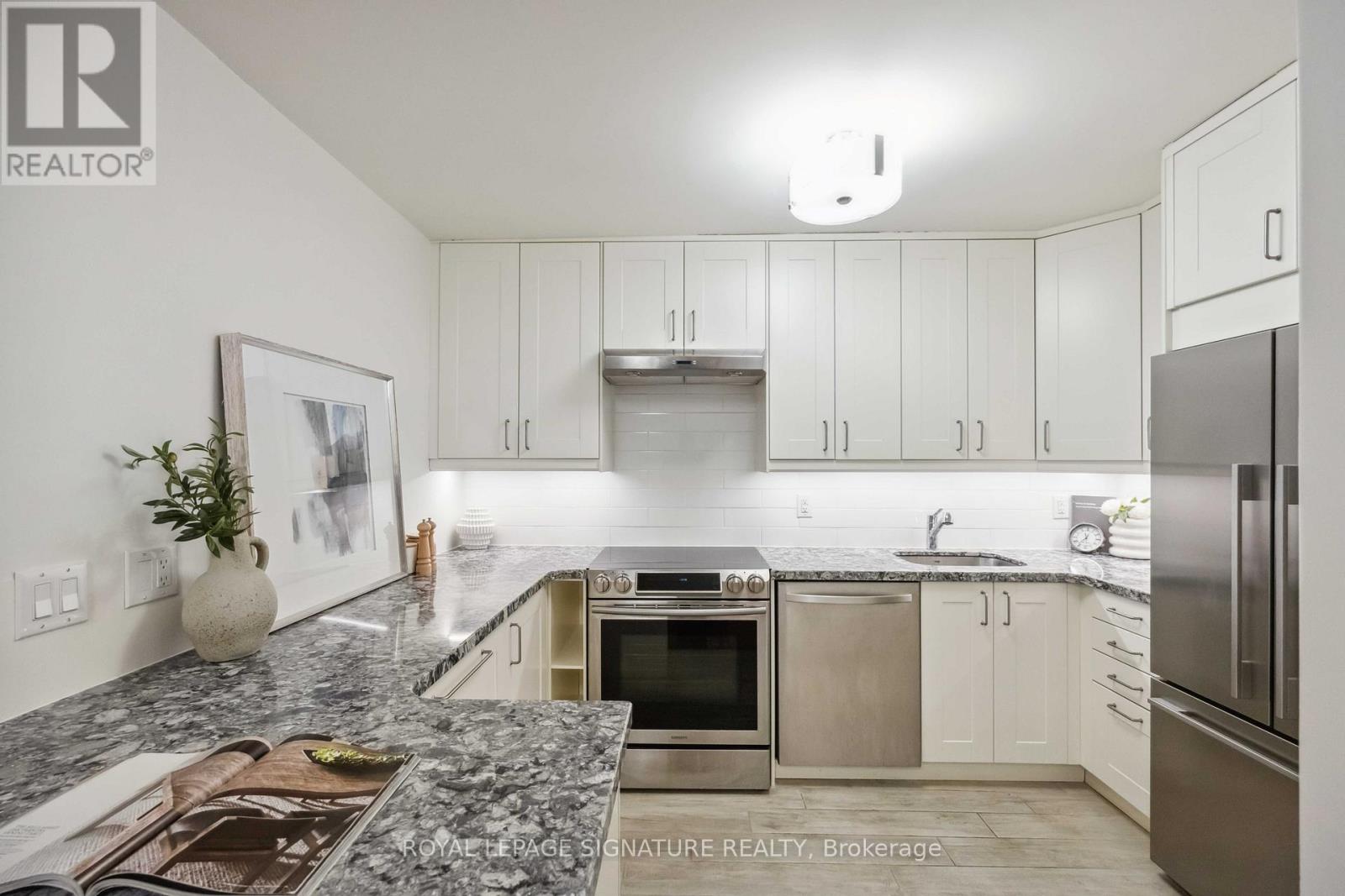 201 - 212 St. George Street, Toronto, Ontario  M5R 2N5 - Photo 17 - C12473259