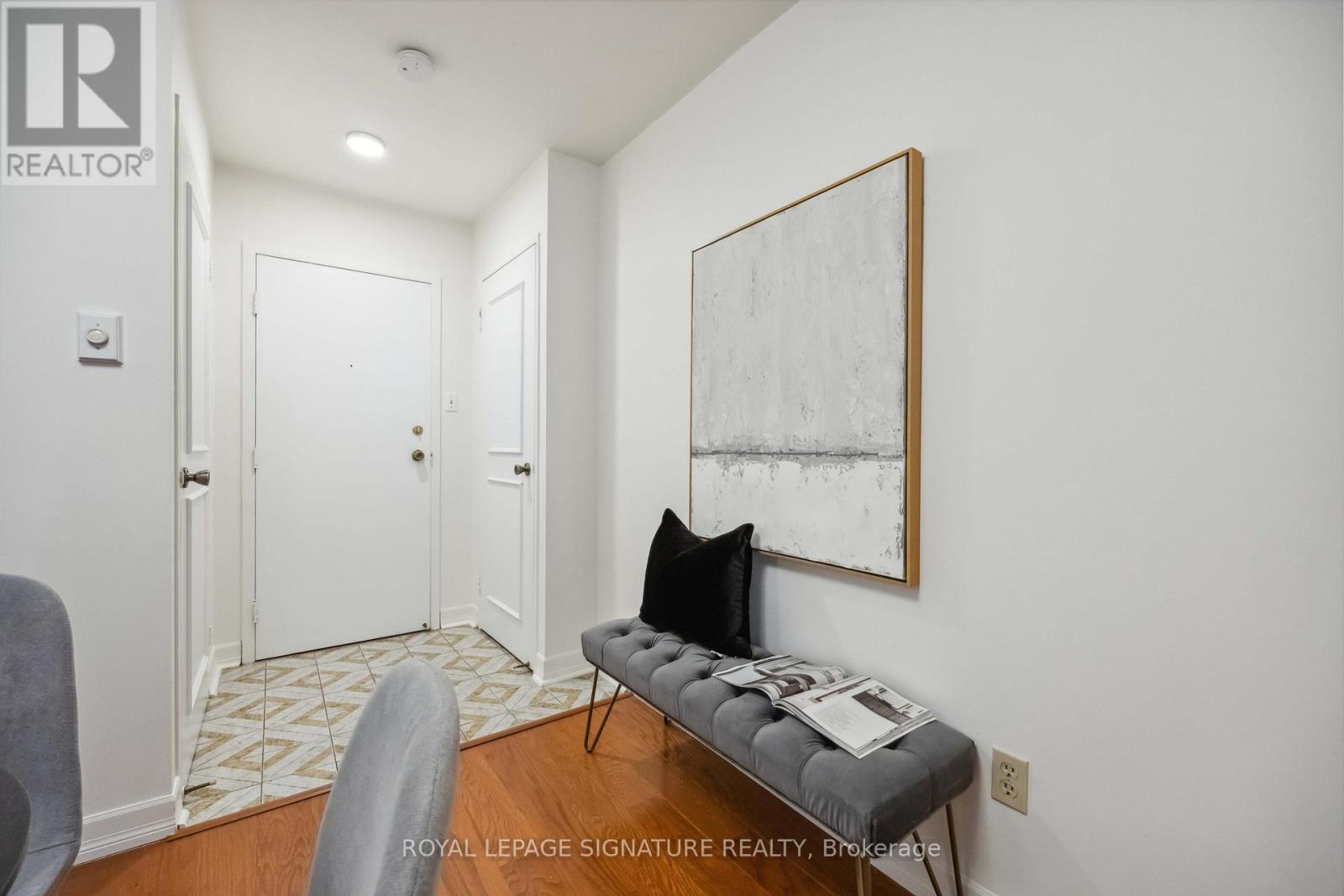 201 - 212 St. George Street, Toronto, Ontario  M5R 2N5 - Photo 3 - C12473259